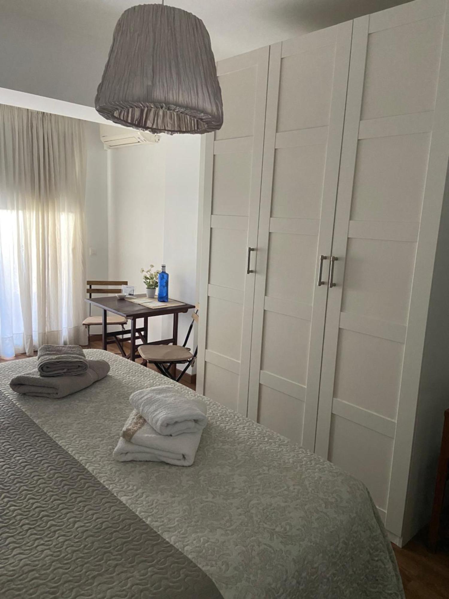 Rio Turia Apartment Valencia Exterior photo